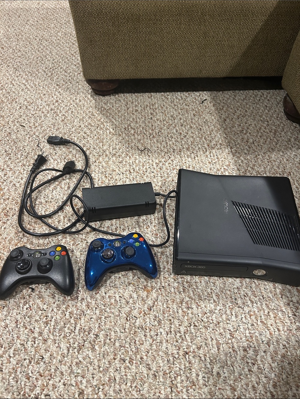 Microsoft Xbox 360 Slim Console with Black and Blue Wireless Controllers